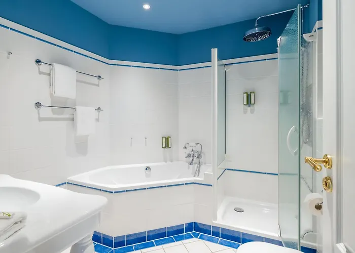 Schloßhotel Althörnitz 4*