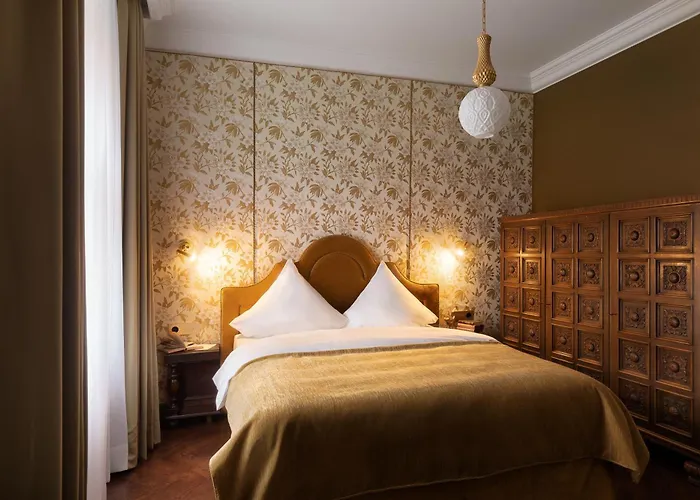 Schloßhotel Althörnitz 4*