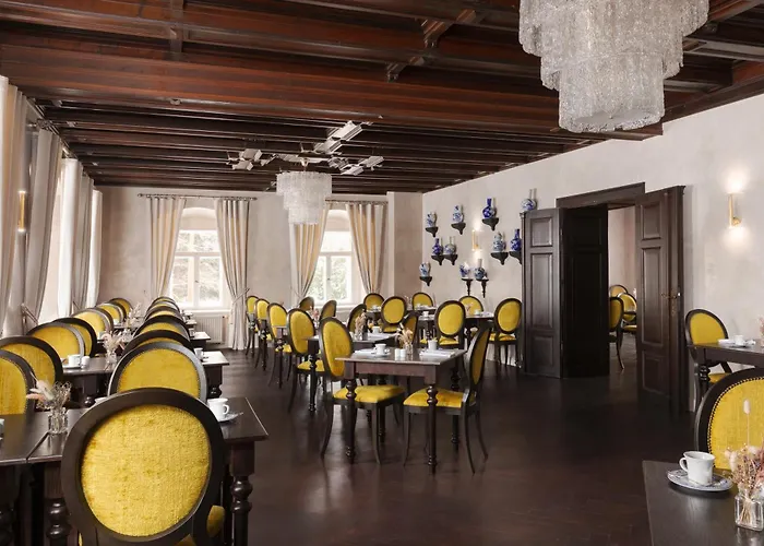 Schloßhotel Althörnitz 4*